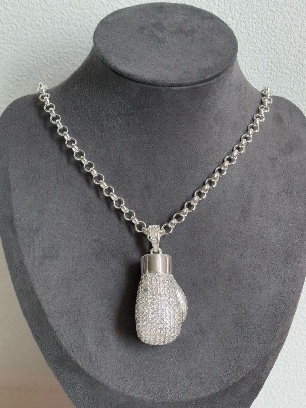 boxing pendant and 5mm chain